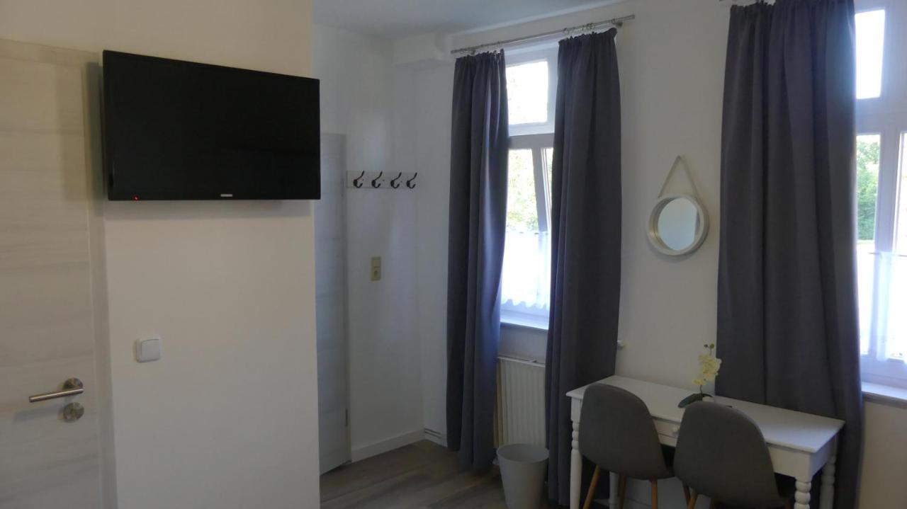 Hotel Zum Boehmegrund Bad Fallingbostel Bagian luar foto