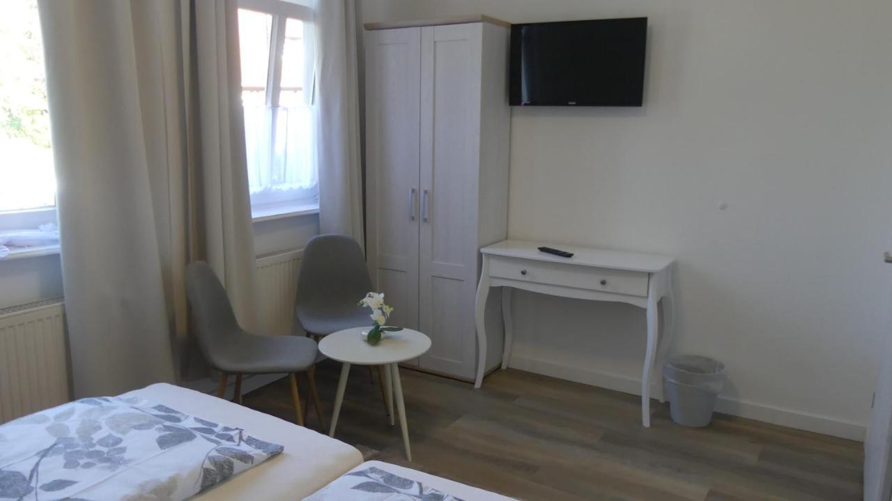 Hotel Zum Boehmegrund Bad Fallingbostel Bagian luar foto