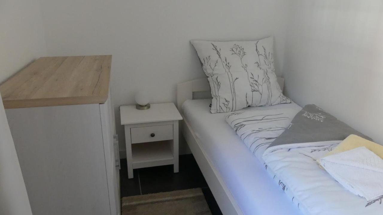 Hotel Zum Boehmegrund Bad Fallingbostel Bagian luar foto